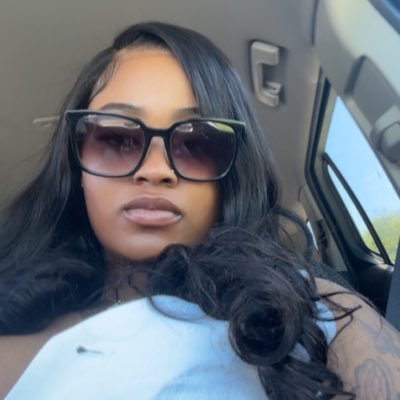|•#Virgo♍️ |•27YearsYoung | •Cosmetologist |•Loctian•|•Instagram@locsbyliyah#BookingLink•https://t.co/id63YrdAez