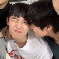 bec 🌻 (@suhospeace) 's Twitter Profile