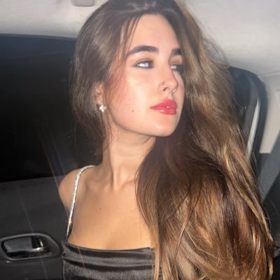 Txalekxsandra's profile picture. :):