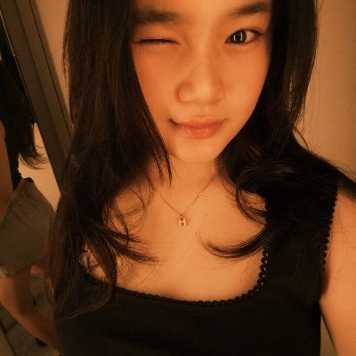 quonghinh's profile picture. vừa đi vừa dẫm 😋