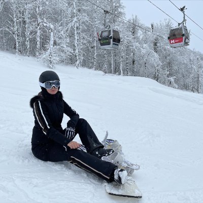 Brave_Laura5513's profile picture. I hope to find someone who also cares about society and has a sense of responsibility, and is not afraid to talk about "sensitive topics".