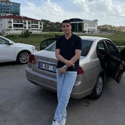 akarpat_talha's profile picture. 