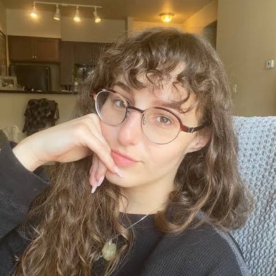 AmandaHeli72767's profile picture. 