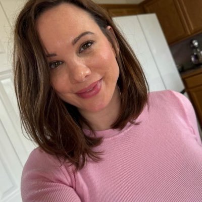 anngleason_'s profile picture. 
