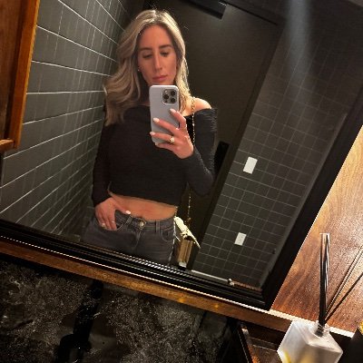 DeNorchiaA's profile picture. #mycupsizeisstanley 🏒🥅