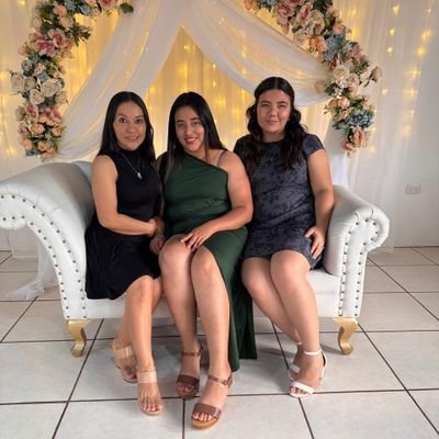 Dios Mi Fortaleza 🙏🏻 8️⃣6️⃣♥️En Twitter 6-10-13🐦Para AMAR Una Flor tienes Que Apreciar la Espina 🌵