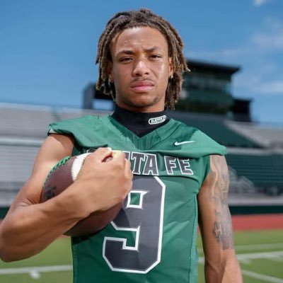 26’|3.4 GPA|⭐️⭐️⭐️ FS/CB|@SFwolvesFTBL|6’0 180|405-215-0178|All State DB|10.9 100m 🏃♂️https://t.co/pLCL7gJoQO