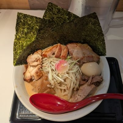 自由気ままに生きてます( ´~`)ゞ
趣味は色々とありますが、極めているものはありません。
広く浅いかわりに、何にでも興味があります。
趣味:MotoGP、自転車、バイク、車、映画、小説、旅行、登山、キャンプ、釣りetc