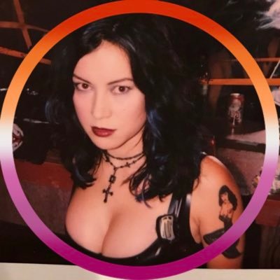 cool canadian art school music loving lesbian girlfailure ☆ in my it’s always sunny and drag race era