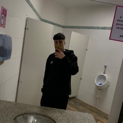 Aadanchu07's profile image