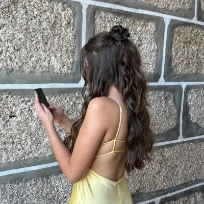 _Lua_Marinho_'s profile picture. first of all,me