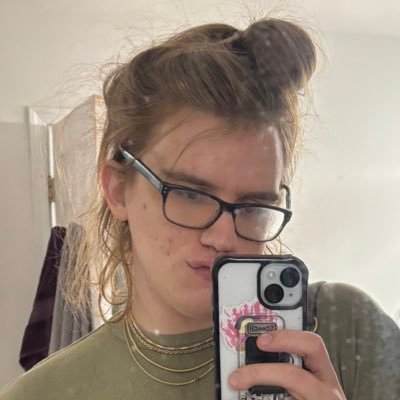 formerly with blue hair, always with pronouns TCGs/dropout.tv/Nintendo/Top 16 NA Nationals for OPTCG/1x Top 32 NA Regional/Usopp Truther