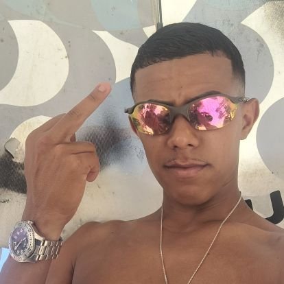 Somente Deus tem a minha confiança porque o homem se perde pela ganância🙇♂️💭