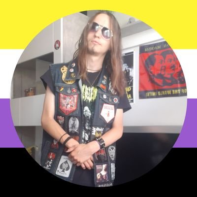 ☭Viva la guerra popular☭ |
I love my gf ♥️ | Horror movies and Metal enthusiast | any pronouns |