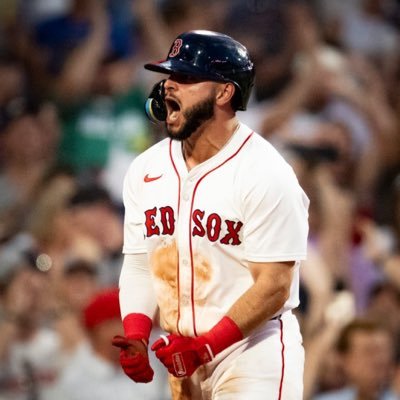 20 | BU ‘27 | #WilyerNation | Macklin Celebrini FC | Luis Urías FC | BC Sucks #GoBU🐾 #DirtyWater #DifferentHere☘️ #OnePride #Whalers🐋 #GoBlue〽️ #GoHuskies🐺