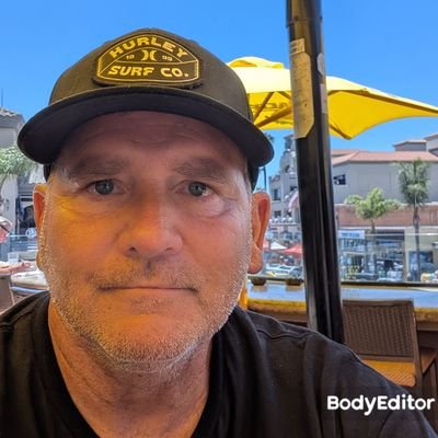 My sports junkie twitter
#Utes #Angels #Rams #Lakers
Weekend beach-bum, broken human. #respect #humanity 🤙