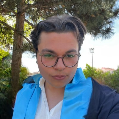 izzetwaterson's profile picture. 