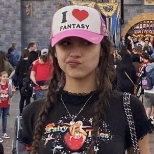 thelegendaryhel's profile picture. Ela/Dela
Futuramente nas telas do cinema 🎥🍿