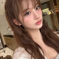 Kpop Enjoyer (@bornforkpop) 's Twitter Profile
