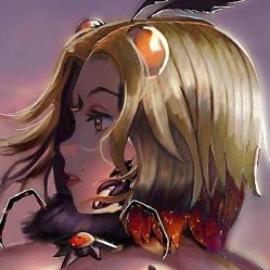 Medieval Moth Ma’am🔥 || Twitch Partner || Part bug, part bird, all crispy. ⟣ Models self-drawn ⟢