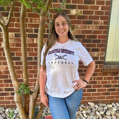 @BURamsSoftball Commit💙❤️🐏 ~Living Proof of a Loving God~ •Brookville Highschool Varsity 🥎• 2026 catcher/1st/3rd•
