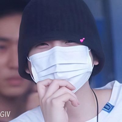 칠방탄을 사랑💜
윤기에게 눈길이 조금 더😻
방탄소년단 사랑하는 팬🤩
다른 아미들과 소통하려고 만든 팬 계정💕
잼며들어서 정치 얘기 많이 해요.