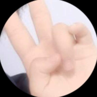 valorant peak imo1🍠/ow2 peak サポtop500 (マスター2)💉 /色々なゲームenjoyしてます!歌うのが好きです🎤小指が小さいです🤘ラーメンが好きです🍜