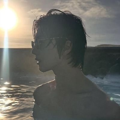 jiandy_'s profile picture. life is still going on-! 

7dream💚
asteroid 🚀🐹