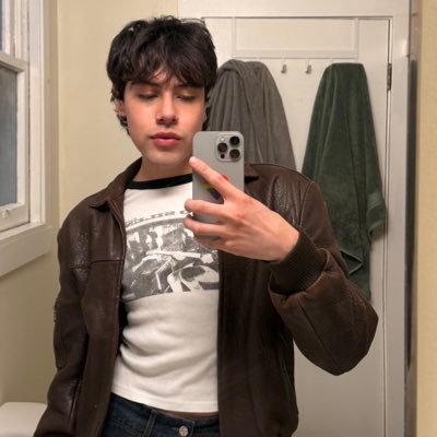 crlwrlds's profile picture. this was all for you