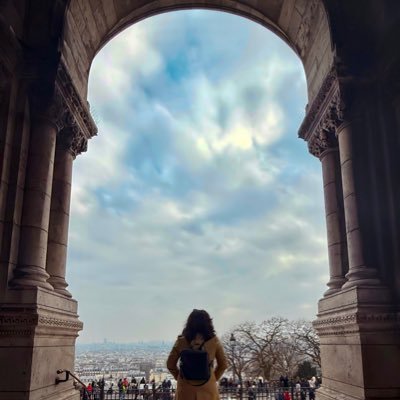 lizzievalenz26's profile picture. ✝️❤️👩🏻‍⚕️📚🎼🎤✈️🌎🌌🐶🦋