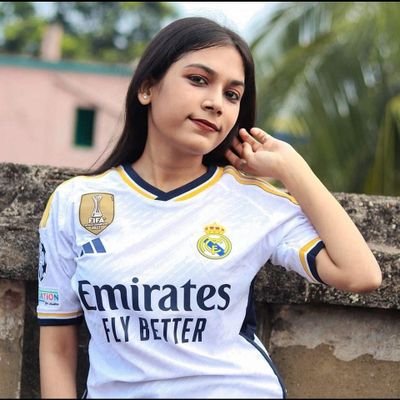 julia_rmcf's profile picture. @Realmadridfan | CR7 Football News Worldwide and Little Banter