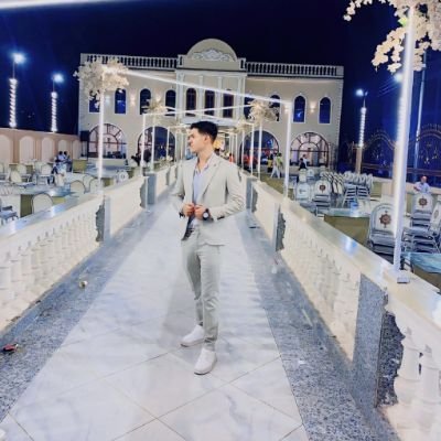 والعيشُ فِي الدُّنيا جِهادٌ دائمٌ
ظَبْيٌ يُصارِعُ في الوغَىٰ ضِرغاما