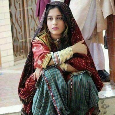 درد نہ دساں گُھلدی جاواں، راز نہ کھولاں۔۔۔ مُکدی جاواں ۔۔ وے پردیسیا
#اردو_زبان