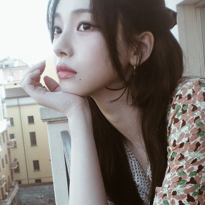 love-&-lust. nsfw (ooc). 19.
in follow-spree! strictly mdni.
