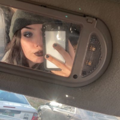 𝙷𝚒 𝚐𝚘𝚝𝚑 𝒑𝒓𝒊𝒏𝒄𝒆𝒔𝒔 👸 who loves being naughty in public 😛 𝑡𝑜𝑝 1% 𝑜𝑛 𝑂𝐹 ⬇️ 𝑵𝑶 𝑷𝑷𝑽 Bu account for @reallala907