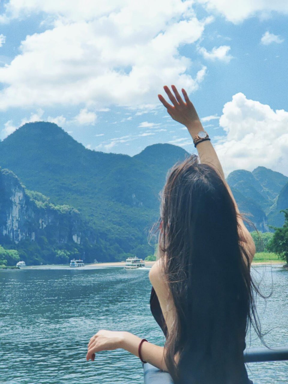 The two most important things in a person’s life are to find a soul with whom you can talk about everything and a heart that always loves life.