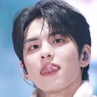 데식총 (@choniiioo97) 's Twitter Profile