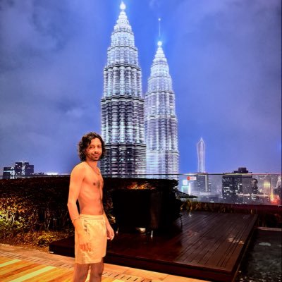 PantaleoRuocco1's profile picture. 🍕 Pizza chef in Sydney 🇮🇹 📈 $0 ➜ $1M (AUD) portfolio grind ❤️ 🇮🇹 x 🇯🇵 love story 🧠 Stocks, crypto, & late-night dreams 📍 $TSLA $JOBY $QBTS