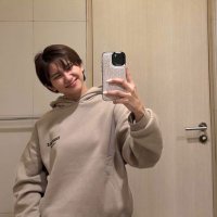 D | mikhaiah au 📌 (@2i91aci) 's Twitter Profile