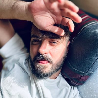 👾nintendo switch, Xbox, un poco friki pero con encanto/ 🏳️🌈, https://t.co/lrRnmfxibD