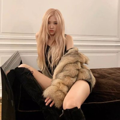 itrs_roses's profile picture. NUMBER ONE OF 4X GRAMMY NOMINATED ARTIST-SONGWRITER ROSÉ😍