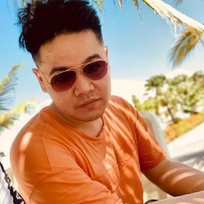 CHINO-PANAMEĆO
manco de corazon
intento fracasado de streamers
loco por ti
TWITCH : https://t.co/QLghpUAxKz