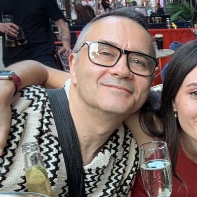 Love comedy, snooker, video games, animals, kayaking & cycling. Still hope for world peace even though I'm told I'm living in a dream world. Remoaner. Socialist