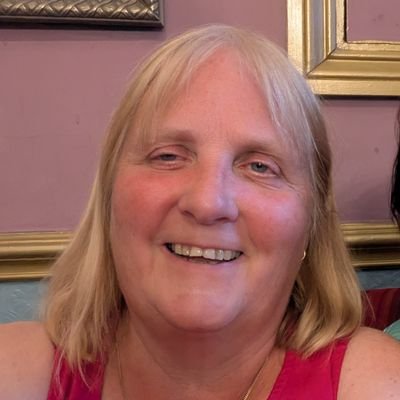 Sheila, retired C/Servant.
Originally from Watford in Hertfordshire
Love animals & all wildlife-
Three cats. Love music & reading.