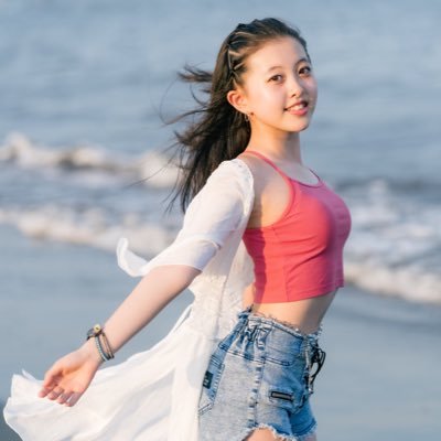 ☆ダンスとアルトサックス🎷が大好き❤︎ 習字も得意です。SNS初心者ですが、たくさんの方達に見てもらえるよう頑張ります♡ モデルとして活動していきたいので応援よろしくお願いします☆ 【母管理】