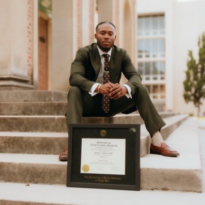 Views=ME. “If your dreams don’t scare you then go back to sleep“ Charlotte Native. Anesthesiologist 👨🏾⚕️💉. KAΨ♦️🐰👌🏾