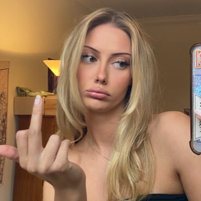 Ofc ur obsessed with me 💋 Swedish findom brat