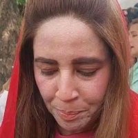 Ms Ulfat π΅π° (@gharichor) 's Twitter Profile