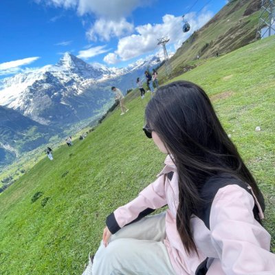 Emma25874's profile picture. 🎶 Rhythm in my heart
🌷 Growing through life