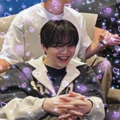 armytiny account || she/her || yoonmin bias, mingisan bias || twitch account: @squishystwt